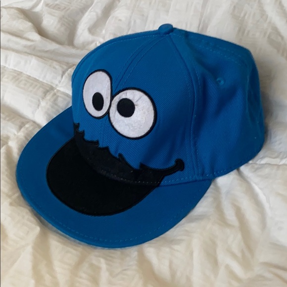 Cookie Monster Hat. - Picture 3 of 3